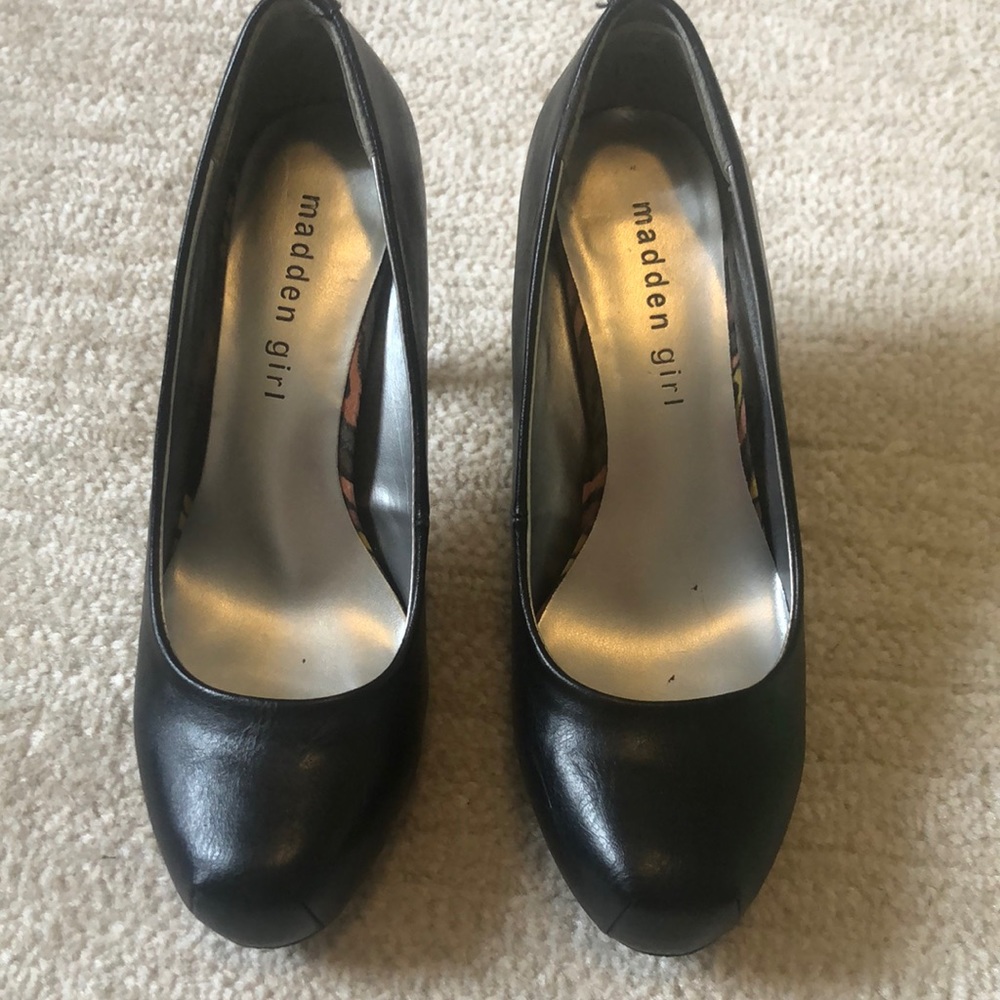 Woman’s shoes